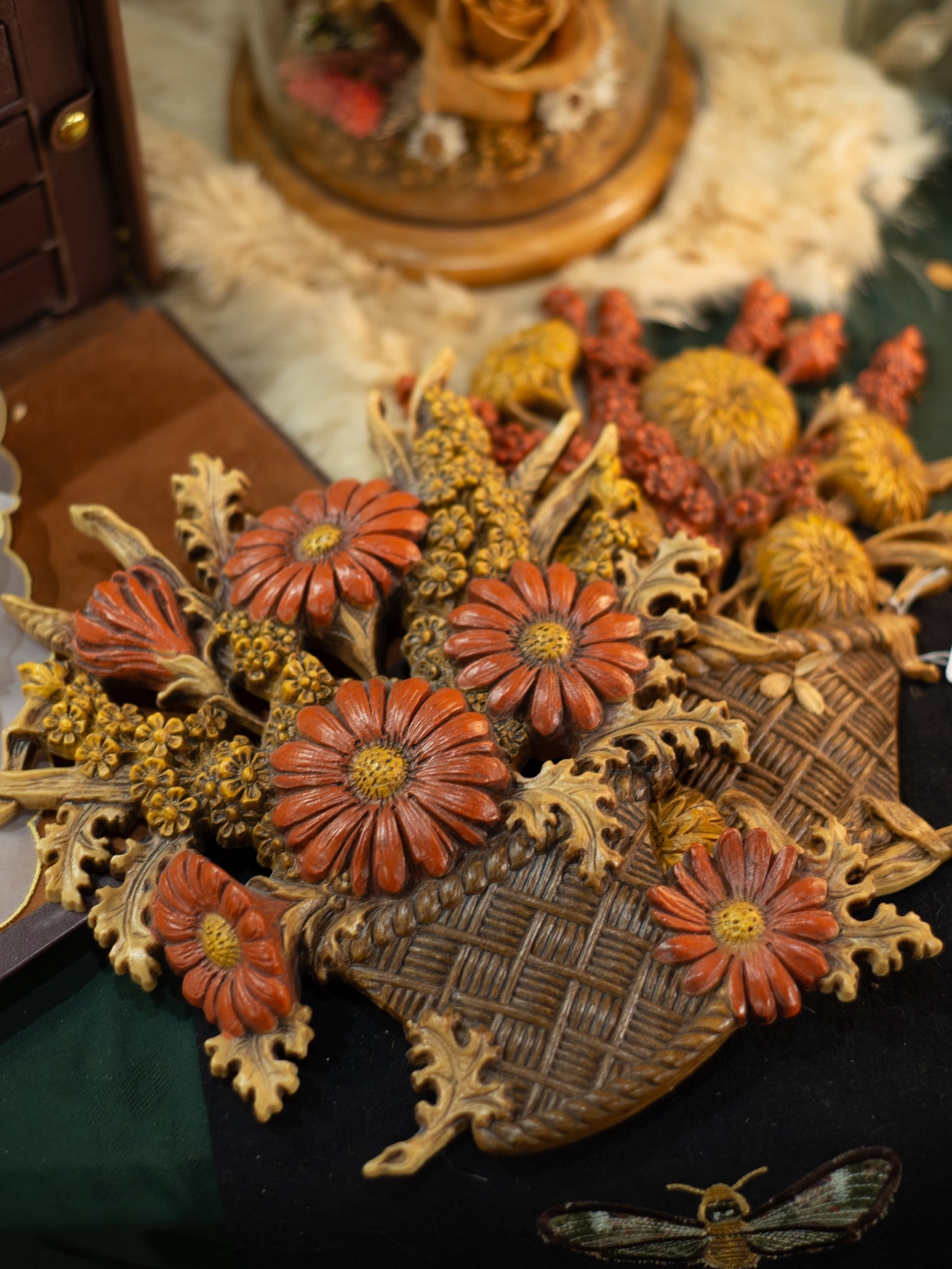 VTG Floral Basket Wall Décor Pair