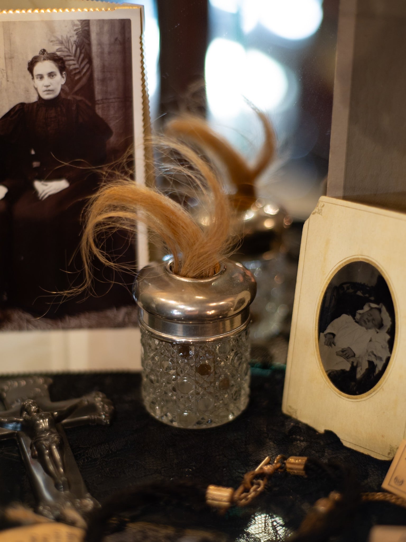 Victorian Hair Receiver with Original Hair