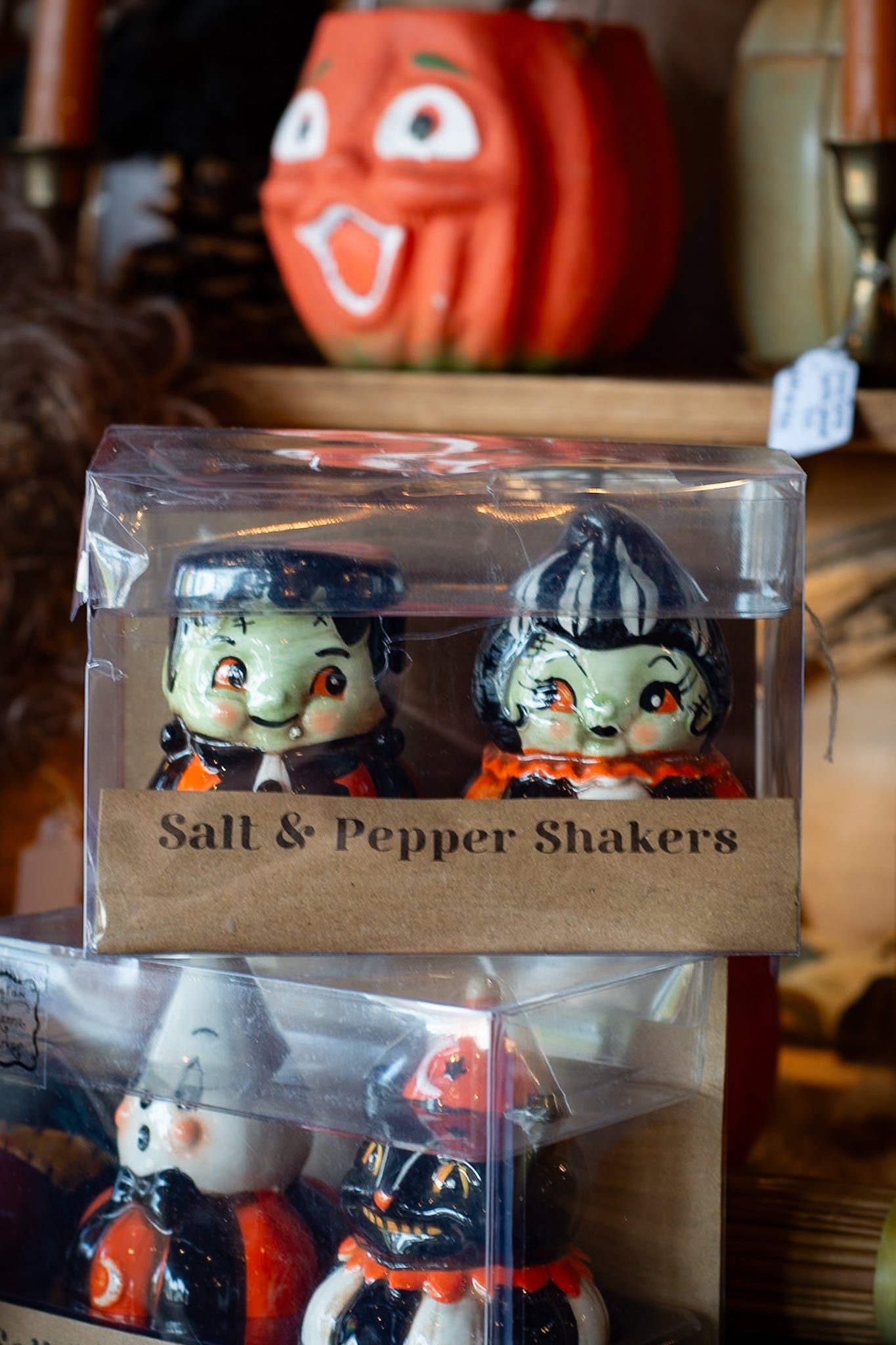 Vintage Style Repro. Halloween Salt & Pepper Shakers